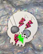 Load image into Gallery viewer, Halloween Clash Lightning Bolts Necklace and Earrings Set
