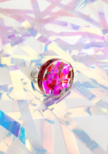 Load image into Gallery viewer, Tinsel Confetti Rings - Red and Pinks
