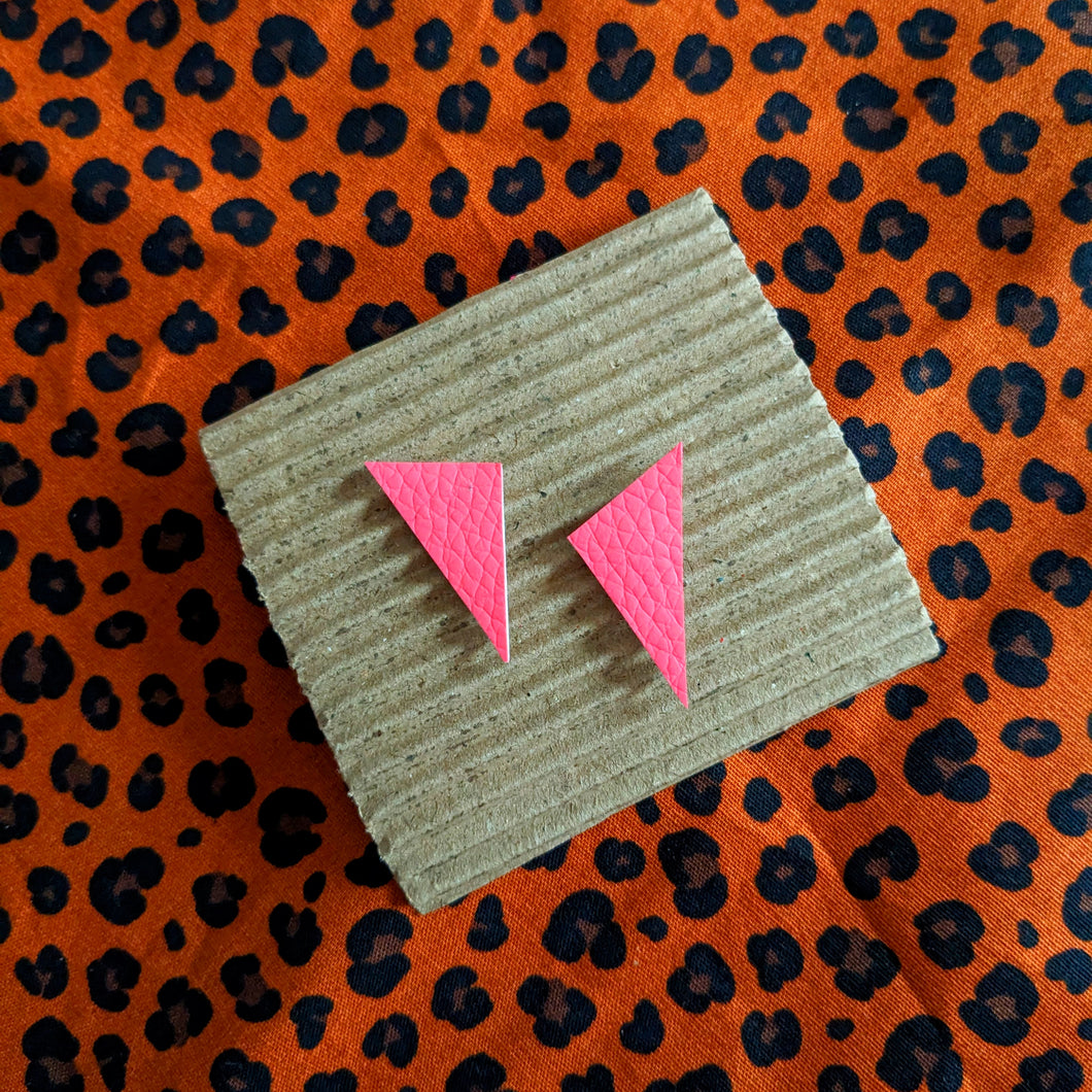 Good Disco Short Triangle Stud Earrings - Matte Pink